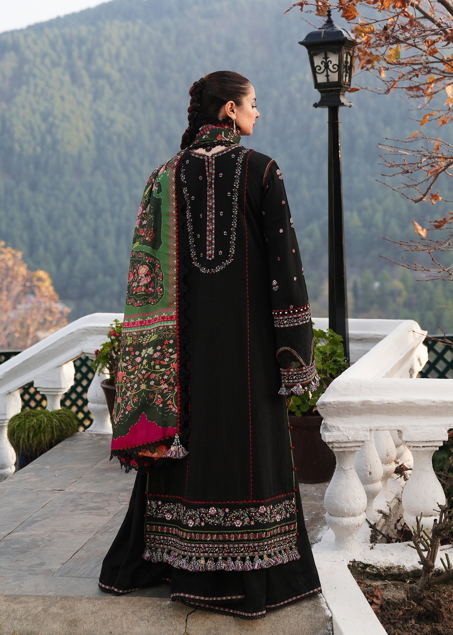Heavy Embroidered Lawn 3pc