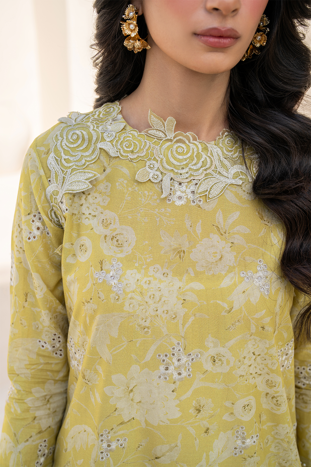 IZNIK Lawn Print Embroidered SL-3298