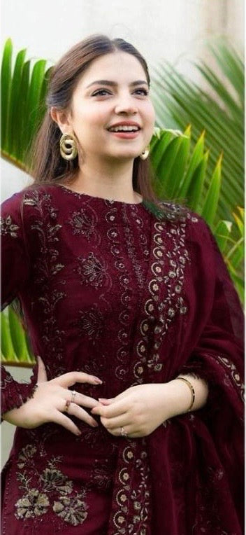 Heavy Embroidered Lawn 3pc