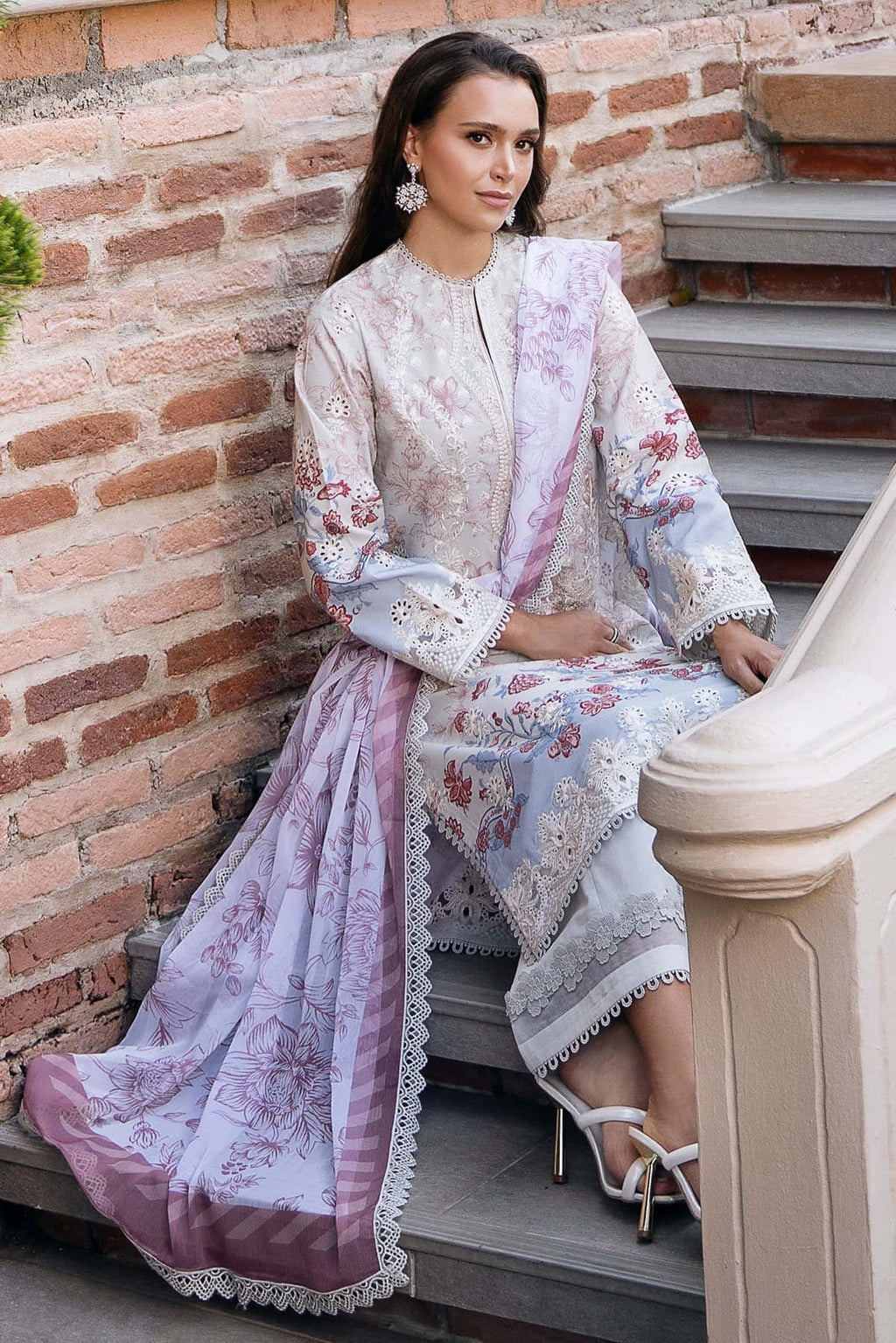 Afrozeh Print Embroidered Lawn SL-5488