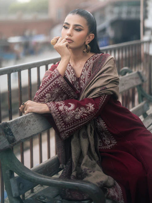 Heavy Embroidered Lawn 3pc