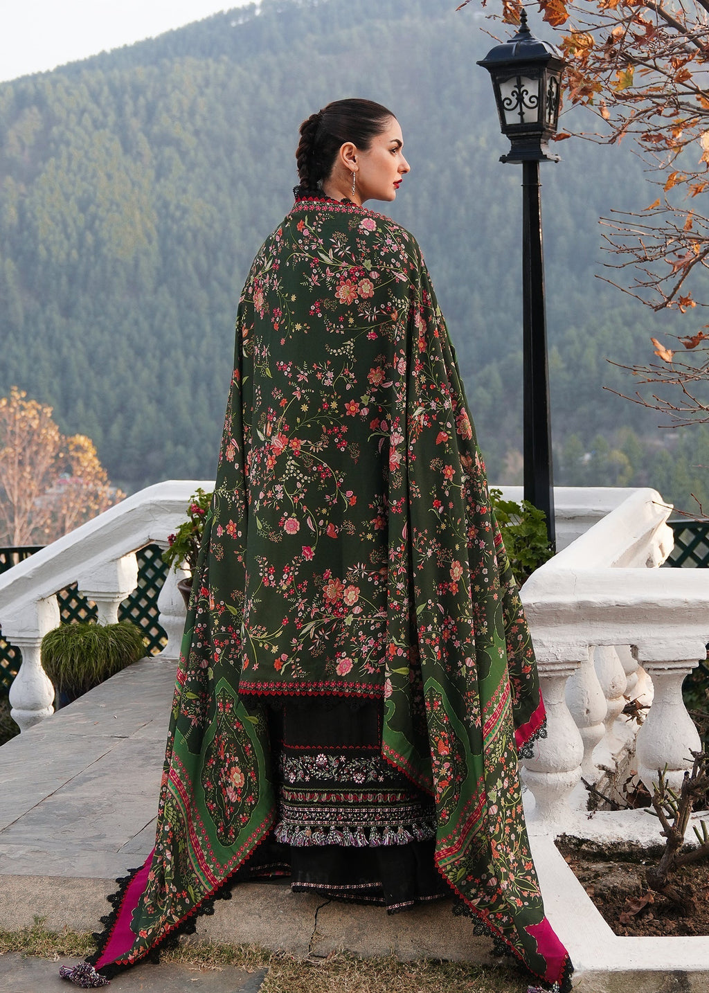 Heavy Embroidered Lawn 3pc
