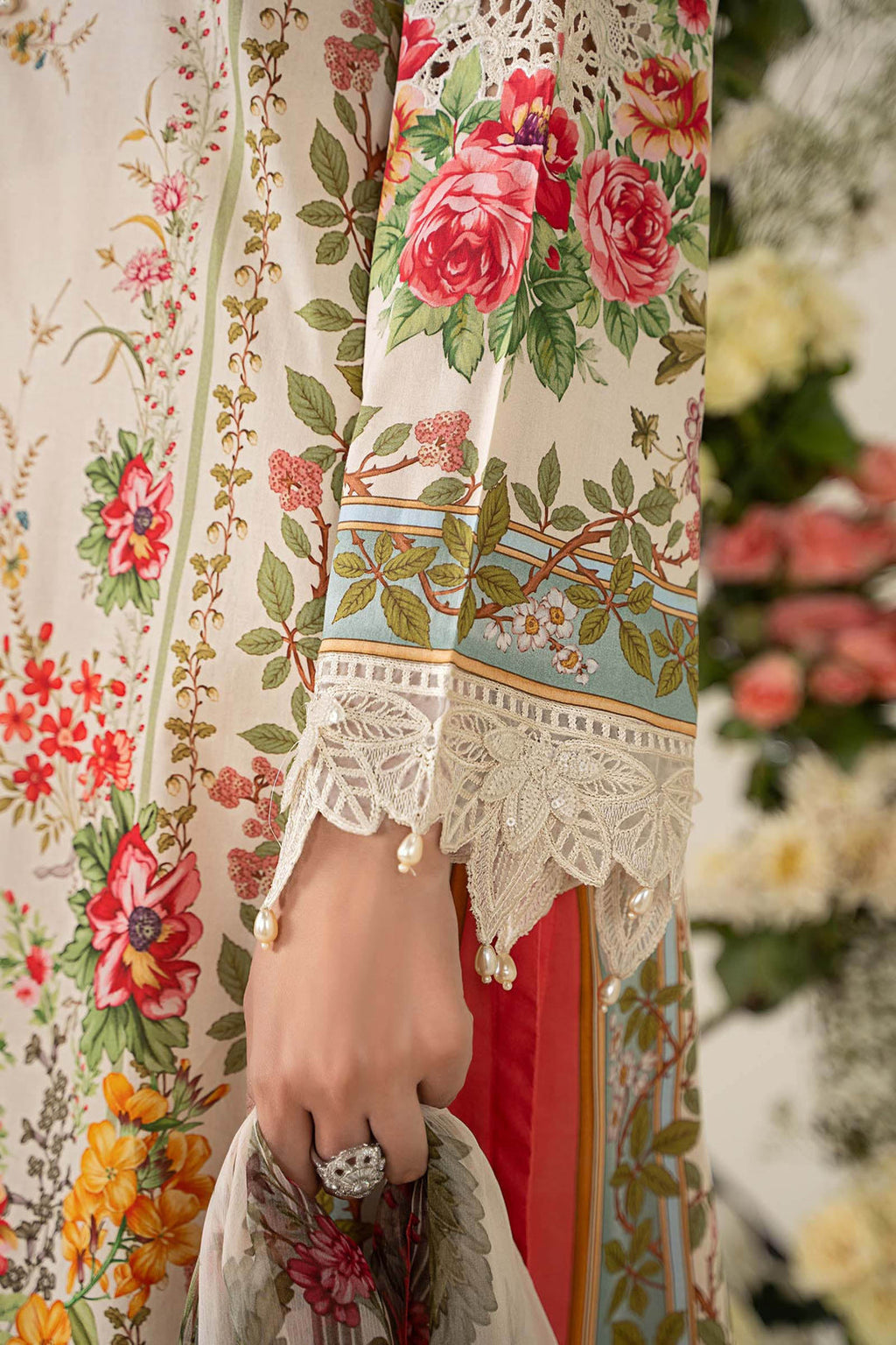 MARIA B PRINT EMBROIDERED LAWN 3pc SL-2605A