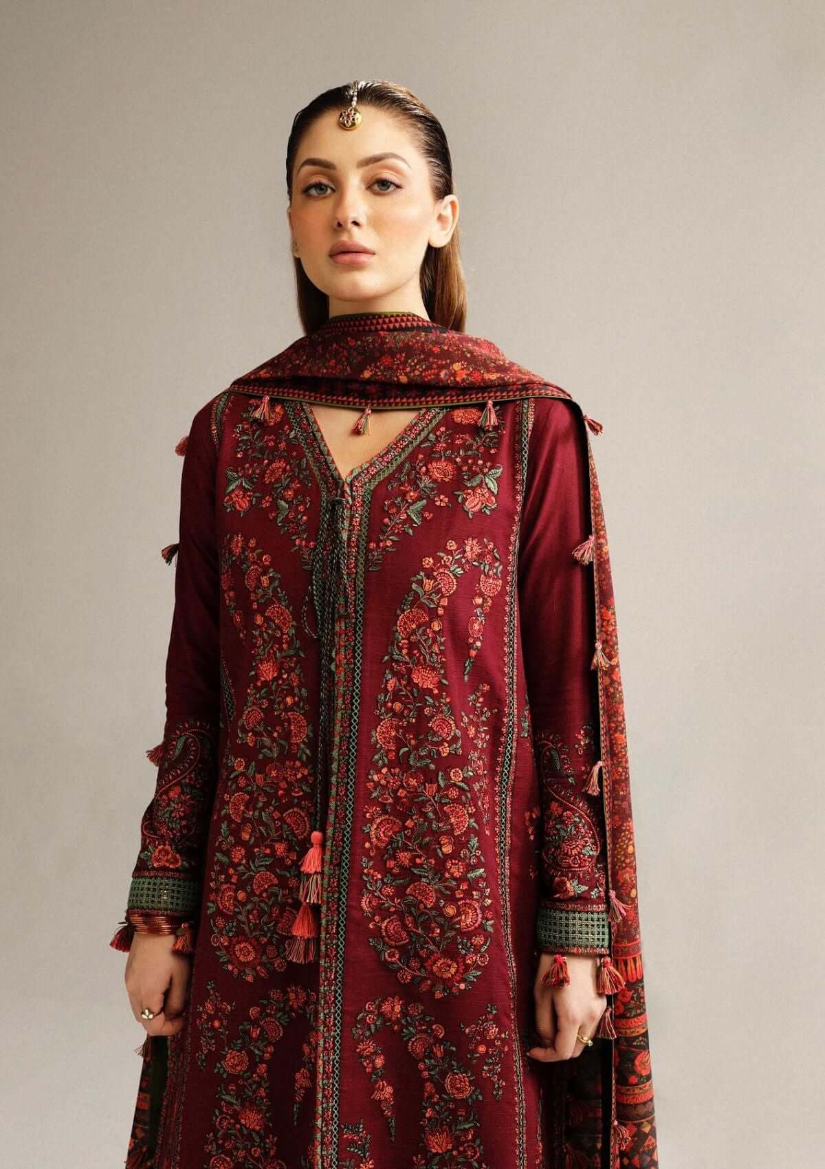 Heavy Embroidered Lawn 3pc