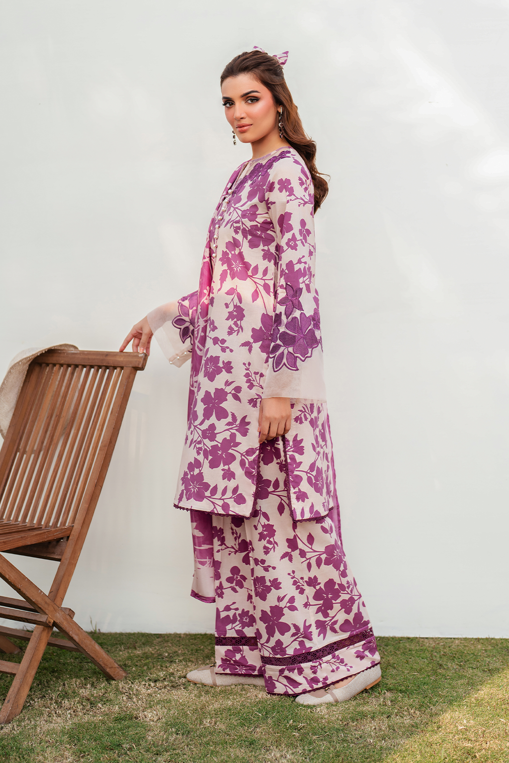 IZNIK-PINK BLOOM-PRINTED EMBROIDERED LAWN 3PC (SL-1755)