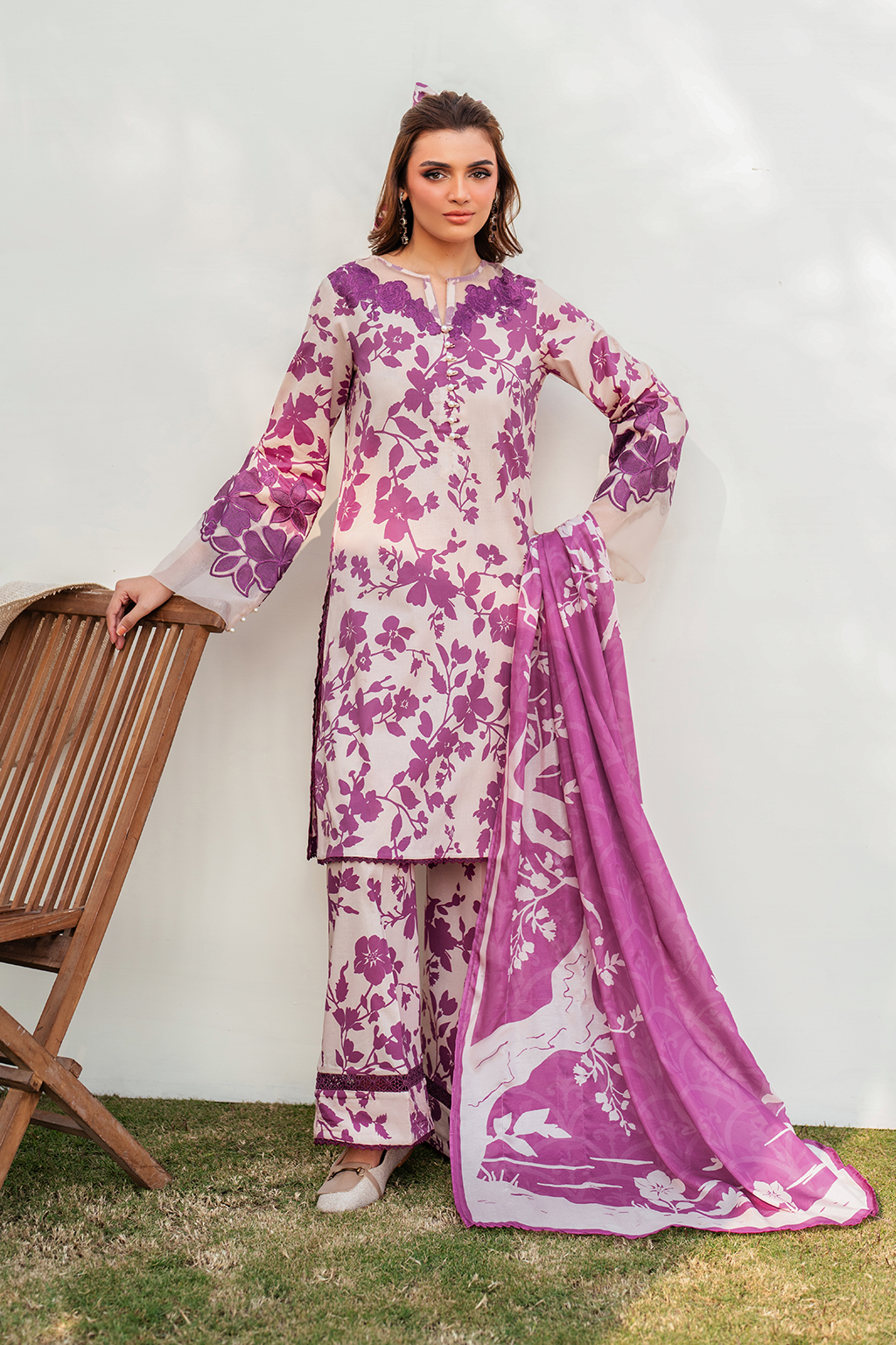 IZNIK-PINK BLOOM-PRINTED EMBROIDERED LAWN 3PC (SL-1755)