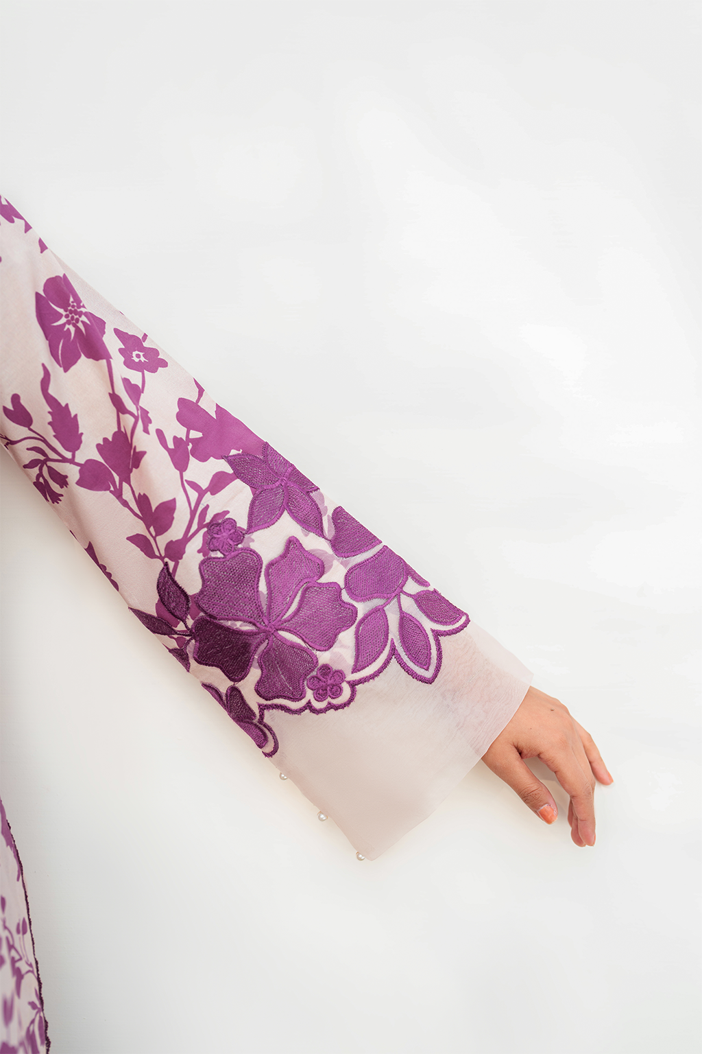 IZNIK-PINK BLOOM-PRINTED EMBROIDERED LAWN 3PC (SL-1755)