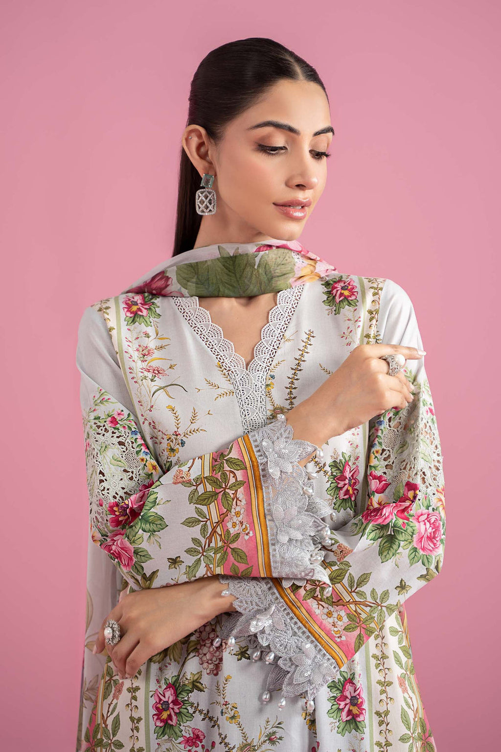 MARIA B PRINT EMBROIDERED LAWN 3pc SL-2605B