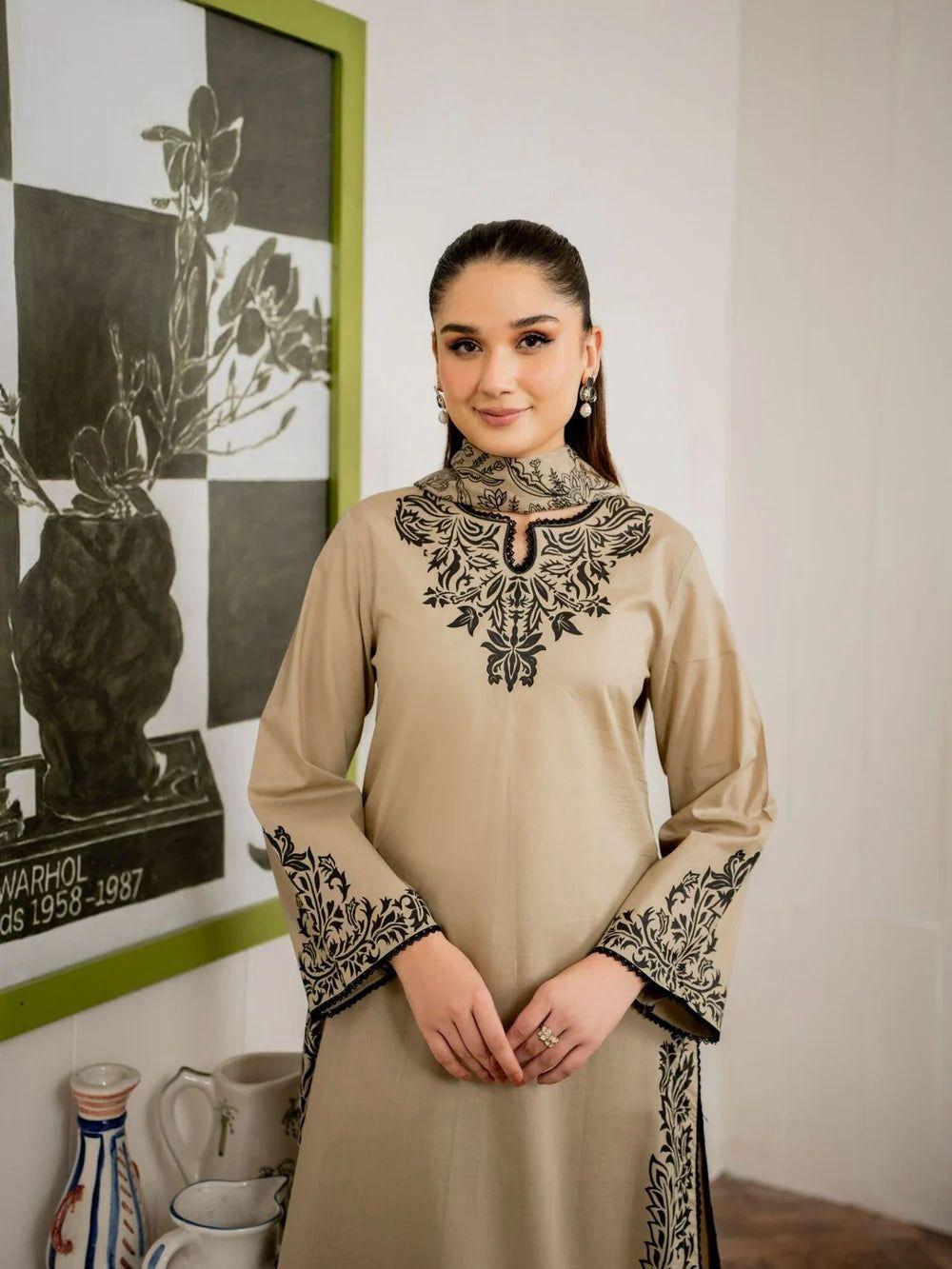 LIMELIGHT WINTER DHANAK EMBROIDERED 3PC