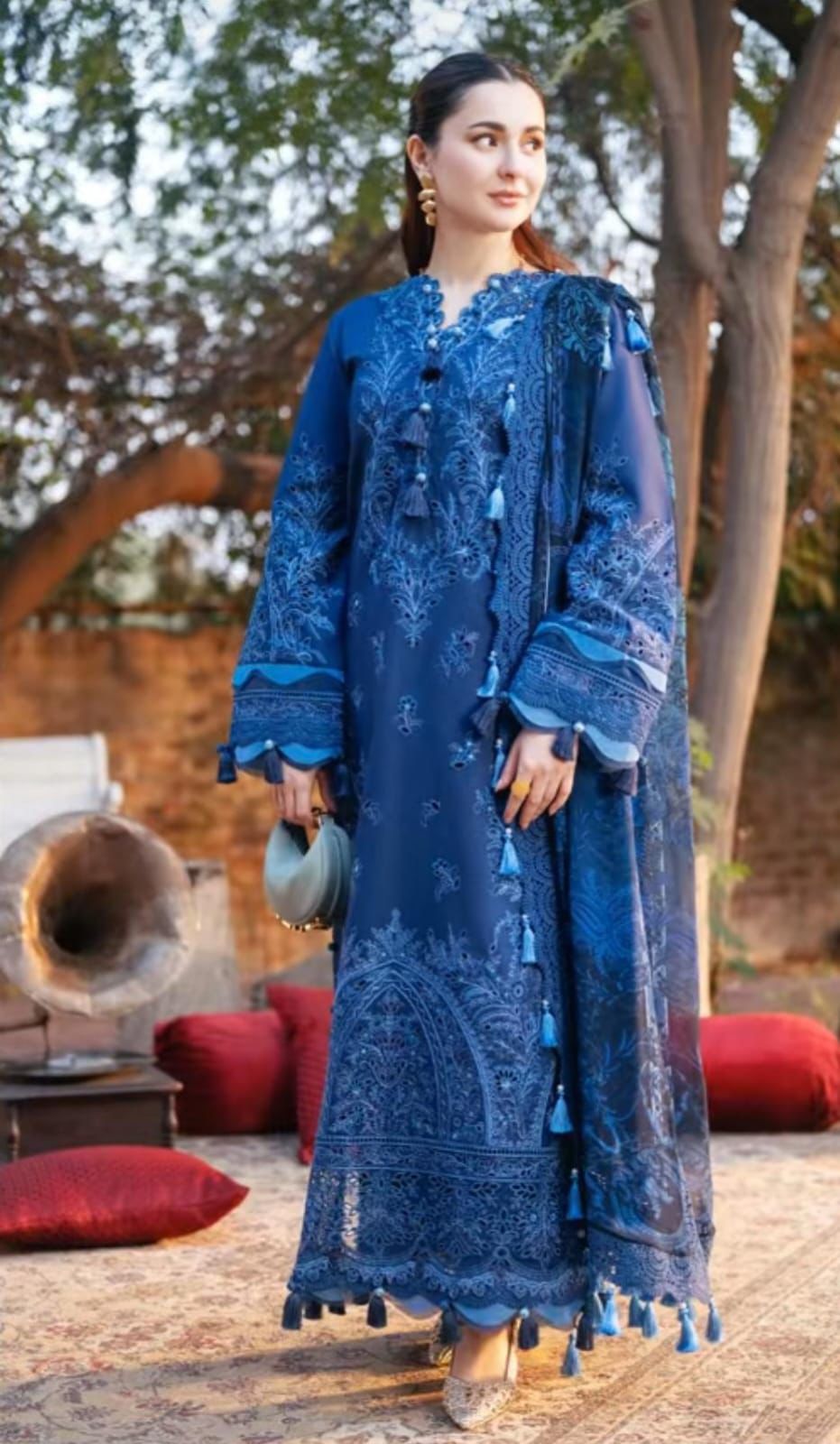 JADE OMBRE X HANIA HEAVY EMBROIDERED DHANAK UNSTICHED 3PC (AC-20696)